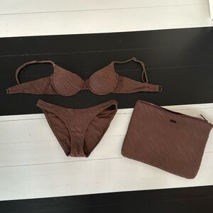 TRIANGL BIKINI comes with bag!